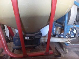 Abonadora para campo