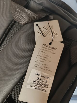 Mochila de viaje negra