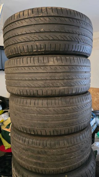 Juego Neumáticos Pirelli 225 40 18 92Y