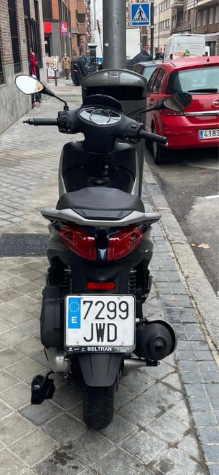 Carenado delantero de piaggio medley  2015 ..azul