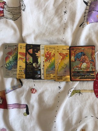 8 cartas pokemon especiales y doradas