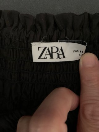 Falda Zara negra elástica