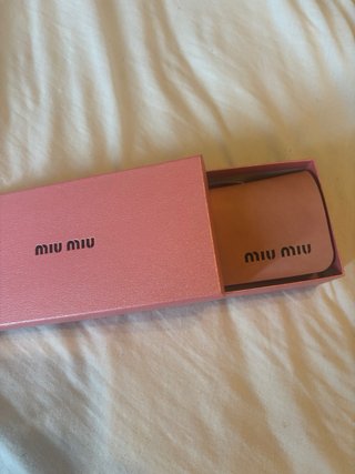 Ulleres de sol Miu Miu negres + funda i caixa