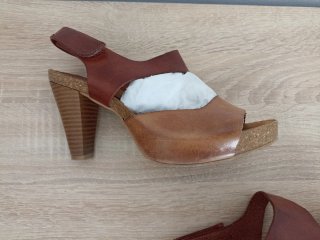 Tacones piel 39 cómodos.