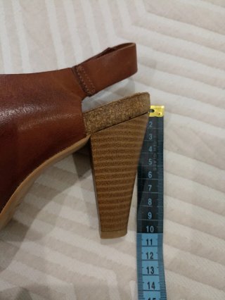 Tacones piel 39 cómodos.