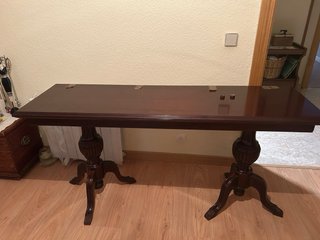 Mesa extensible antigua de nogal