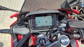 Honda CBR500R año 2024 - buen estado