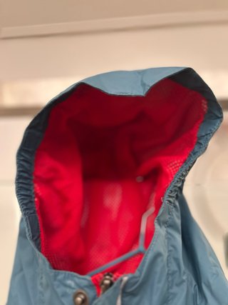 Chaqueta Columbia Impermeable con Capucha