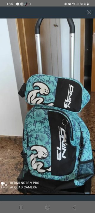 Mochila con carro y neceser