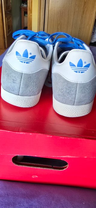 Zapatillas Adidas Gazelle Gris Talla 43.1/3