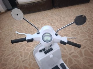 Vespa moto infantil