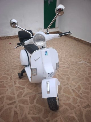 Vespa moto infantil