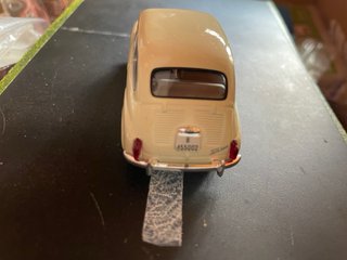 Seat 600 Colección Marca sólido