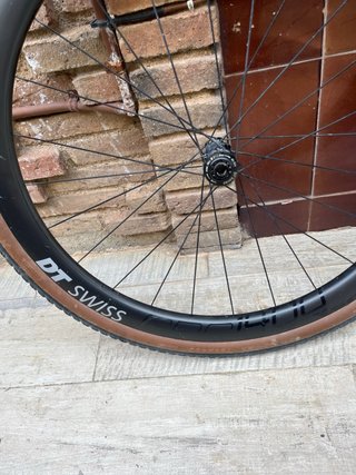 Ruedas DT Swiss GRC 1400 Carbon