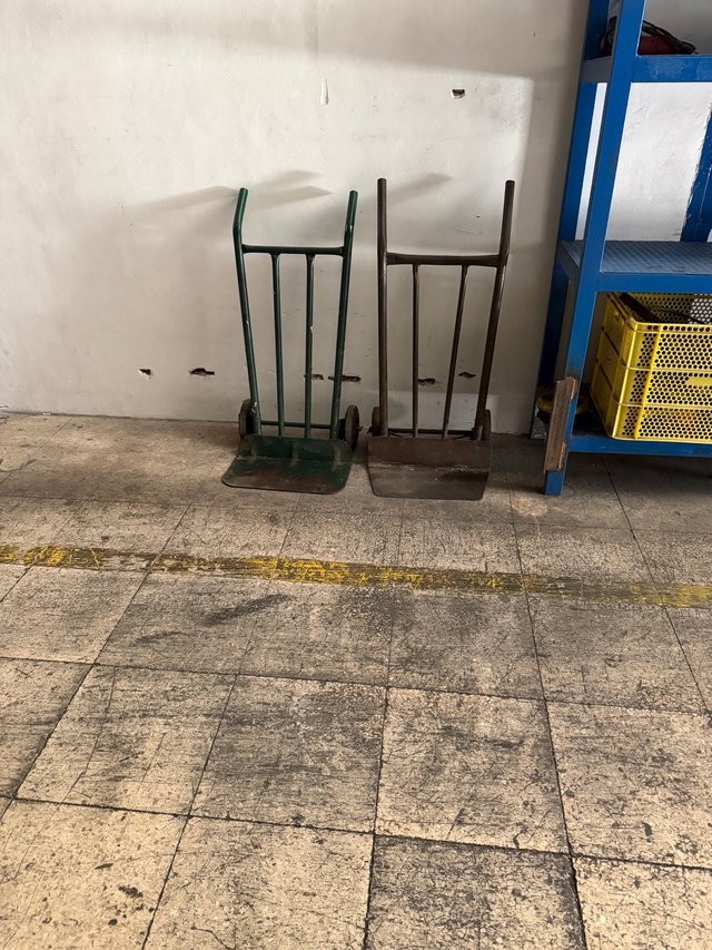 Carretilla de hierro resistente