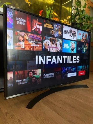 Como nuevo - LG Smart TV 65 pulgadas 4K -con mando