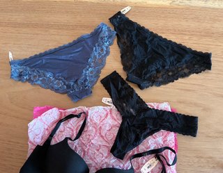 Conjunto Victoria’s Secret. Sujetador y braguitas.