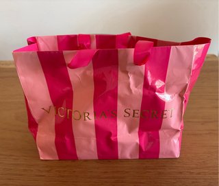 Conjunto Victoria’s Secret. Sujetador y braguitas.