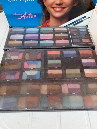 Expositor Sombras Ojos Margaret Astor 80s