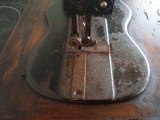 Máquina de coser antigua