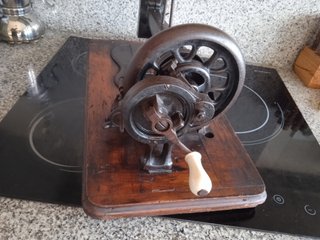 Máquina de coser antigua