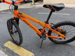Bicicleta MONTY para niños de 6 hasta 9 años.