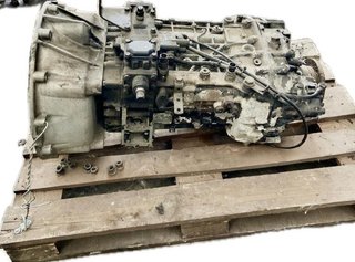 Caja renault 1304401336 premium distribution