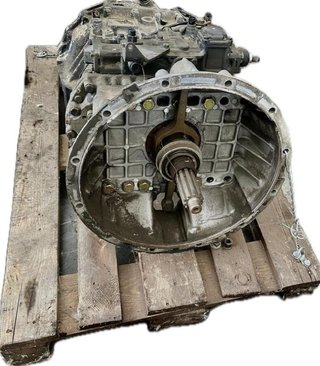 Caja renault 1304401336 premium distribution
