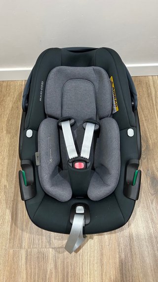 Maxi-Cosi Silla de Coche y Base ISOFIX y Pebble