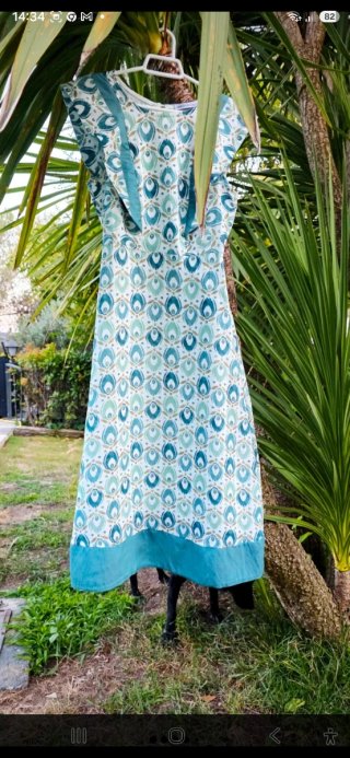 Precioso vestido midi evento estampado