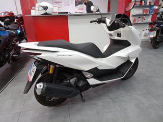Honda PCX 125 Blanca