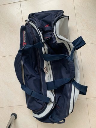 Bolso deportivo Reebok azul y gris
