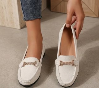 Mocasines elegantes beige mujer