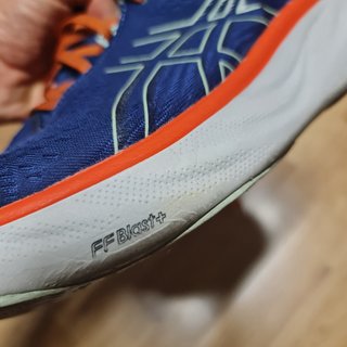Zapatillas ASICS Nimbus 25 (Ed. 25 Anv). Talla 44