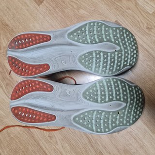 Zapatillas ASICS Nimbus 25 (Ed. 25 Anv). Talla 44