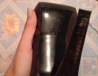 Zapatos marrones de cordones con tacón