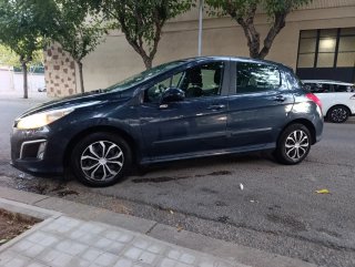 Peugeot 308 2012