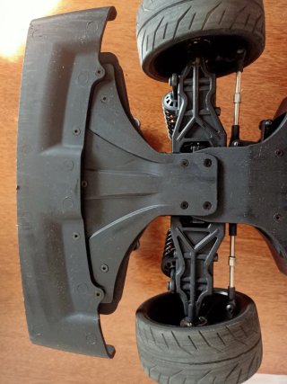 Coche RC Maverick Quantum R
