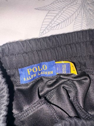 Pantalón corto Ralph Lauren negro.