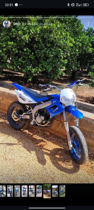 Moto DERBI DRD RACING 49cc + Accesorios