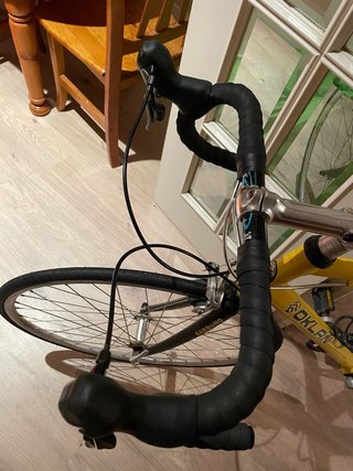 Bicicleta de carretera OKLAN.