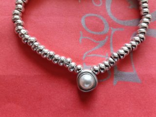 Pulsera elástica Uno de 50 con perla