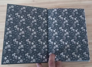 Floriography An Illustrated Guide to the Victor...
