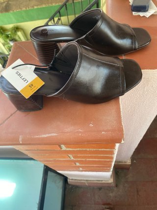 Zapatos de tacón Lefties talla 39