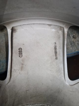 4 Llantas Audi A8 Originales 18x8.5 ET45 (RONAL)