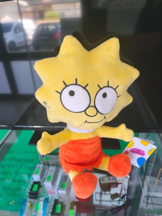 Peluche Lisa Simpsons 32cm