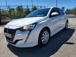 Peugeot 208 2021