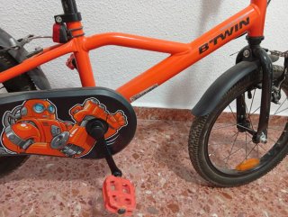 Bicicleta infantil Btwin naranja