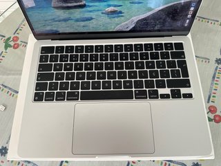 Macbook air 2022 M2