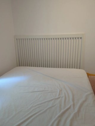 Cabecero de madera blanco